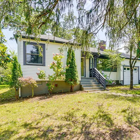 3 Mi To Downtown Knoxville Historic Home With Yard